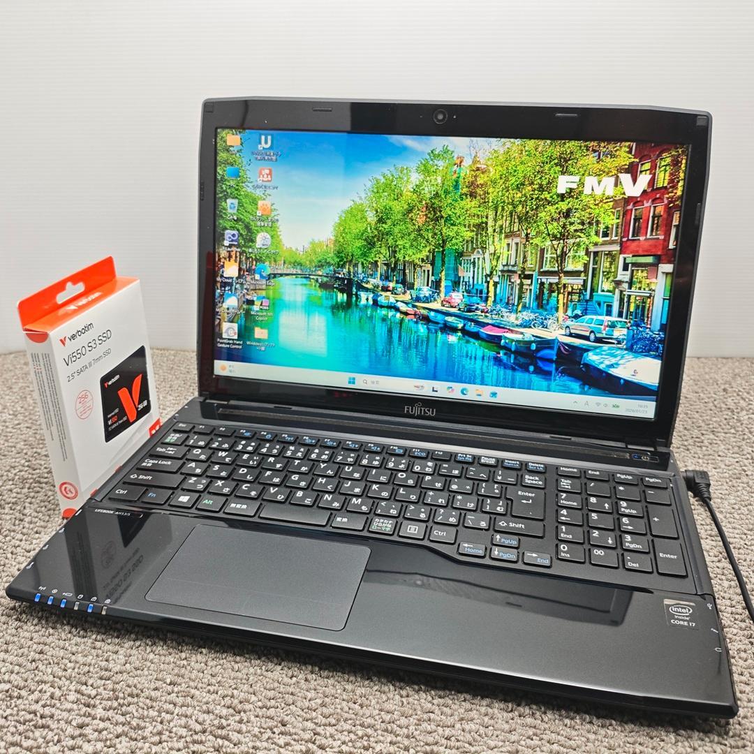 Core i7特価Windows11✨SSDリカバリ済み 富士通ノートパソコン