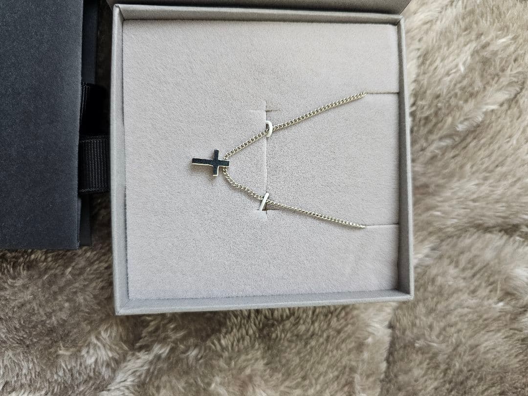 4℃ HOMME+ クロスネックレス シルバー　❗❗年末年始セール❗1/2まで