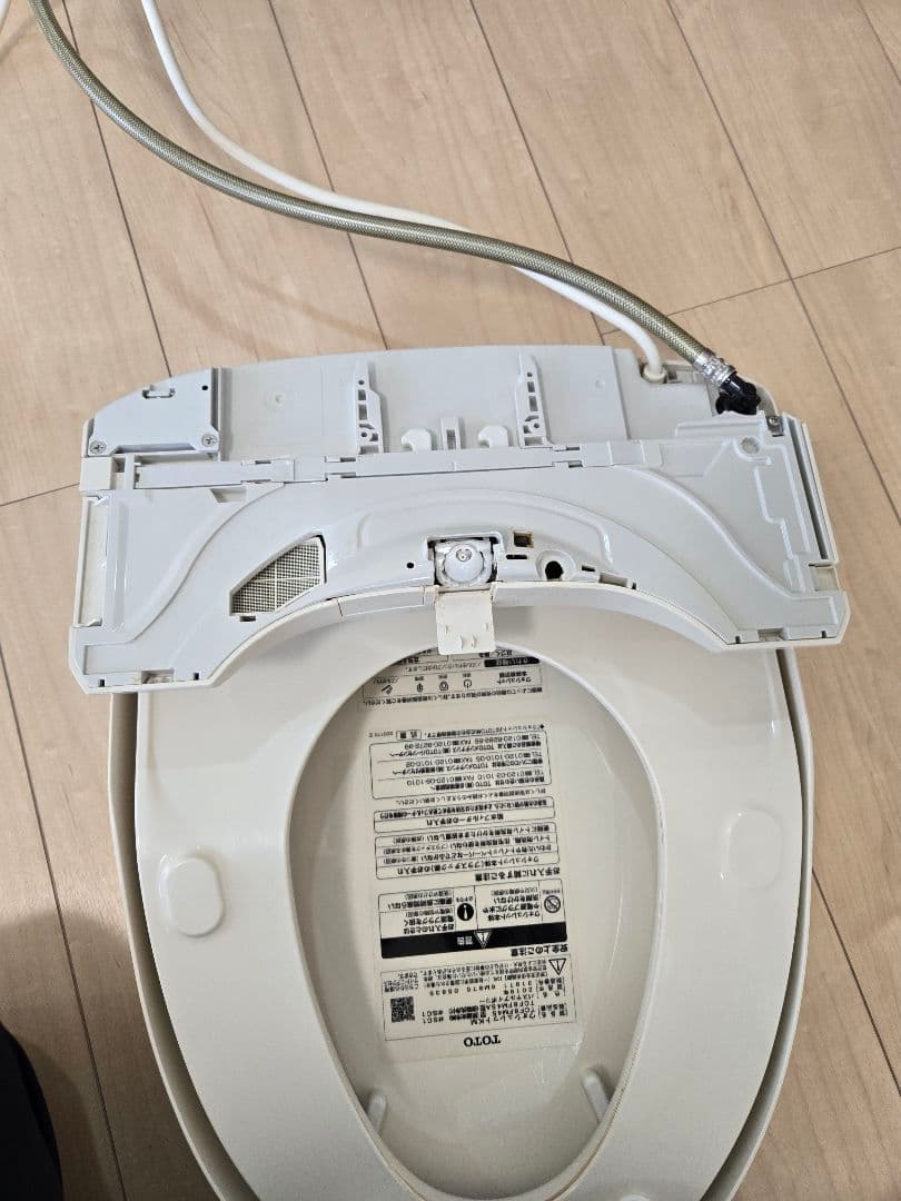 TOTO ウォシュレット 温かい便座 消臭機能付き ２０１９年