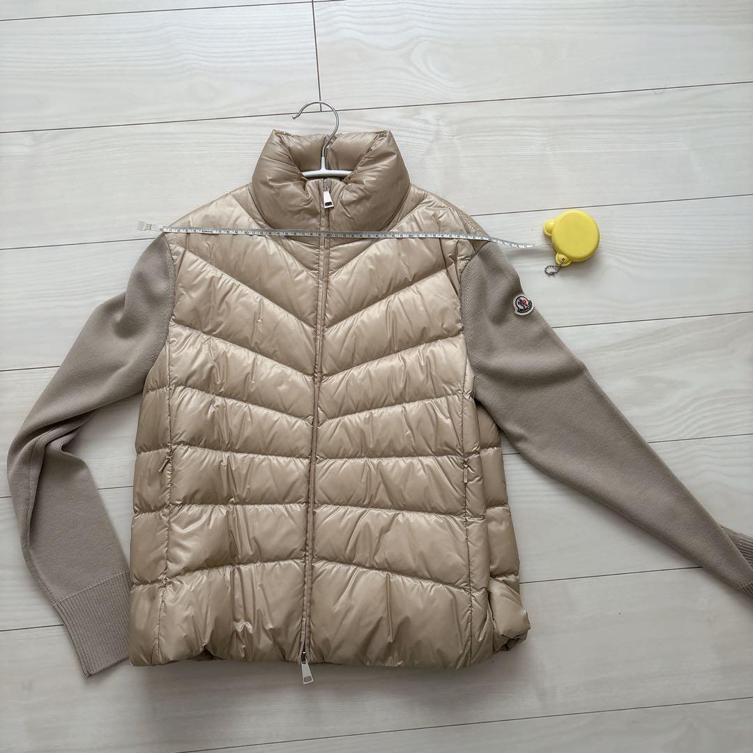 モンクレール ベージュ ダウンジャケット　ダウンカーディガン