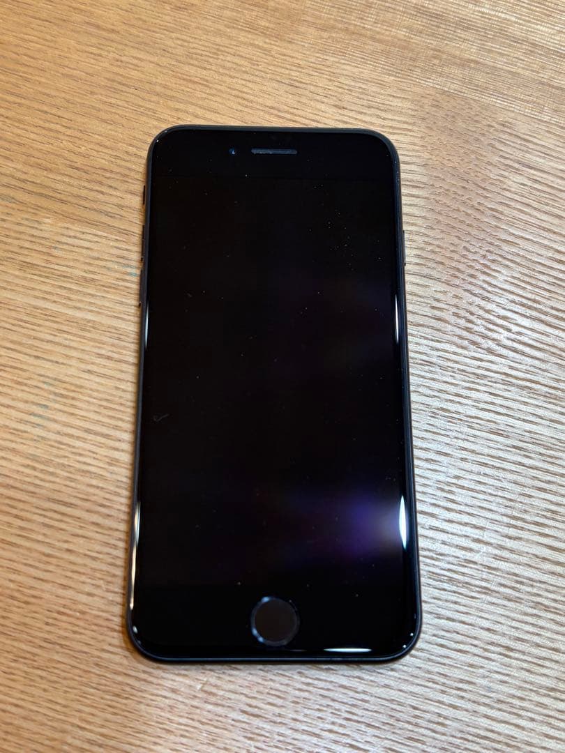 Apple iPhone SE2（第2世代）64GB ブラック