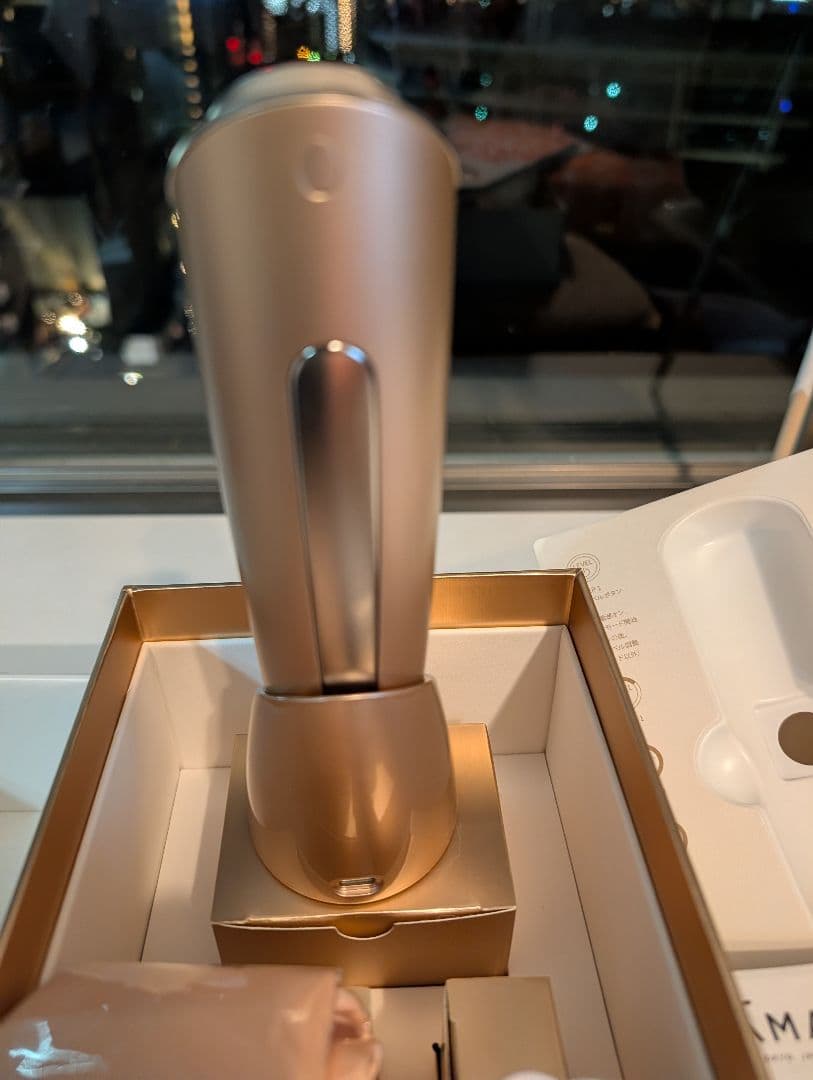 ヤーマン　M18　RF美顔器　フォトプラスシャイニー