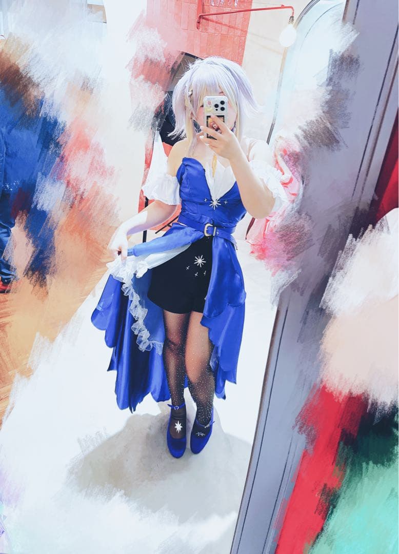 栞葉るり 7周年 ドレス