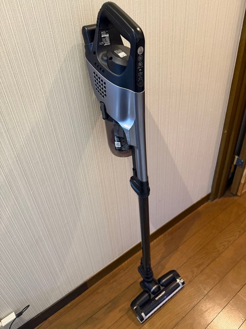 SHARP 充電式掃除機 EC-SR5-S バッテリー2個 充電器付