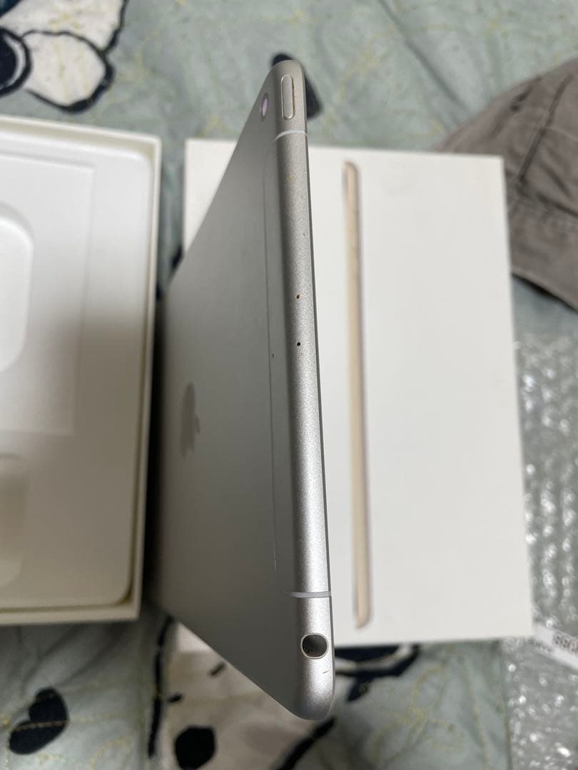 Apple iPad mini 5. 64GB シルバー