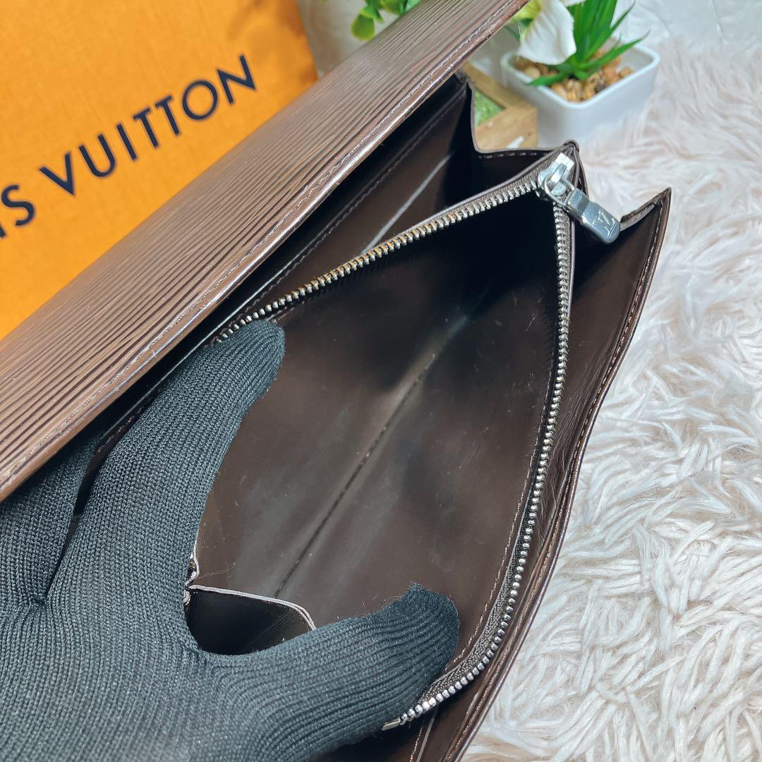超美品 ルイヴィトン エピ ポルトフォイユ サラ ブラウン クレディ モネ