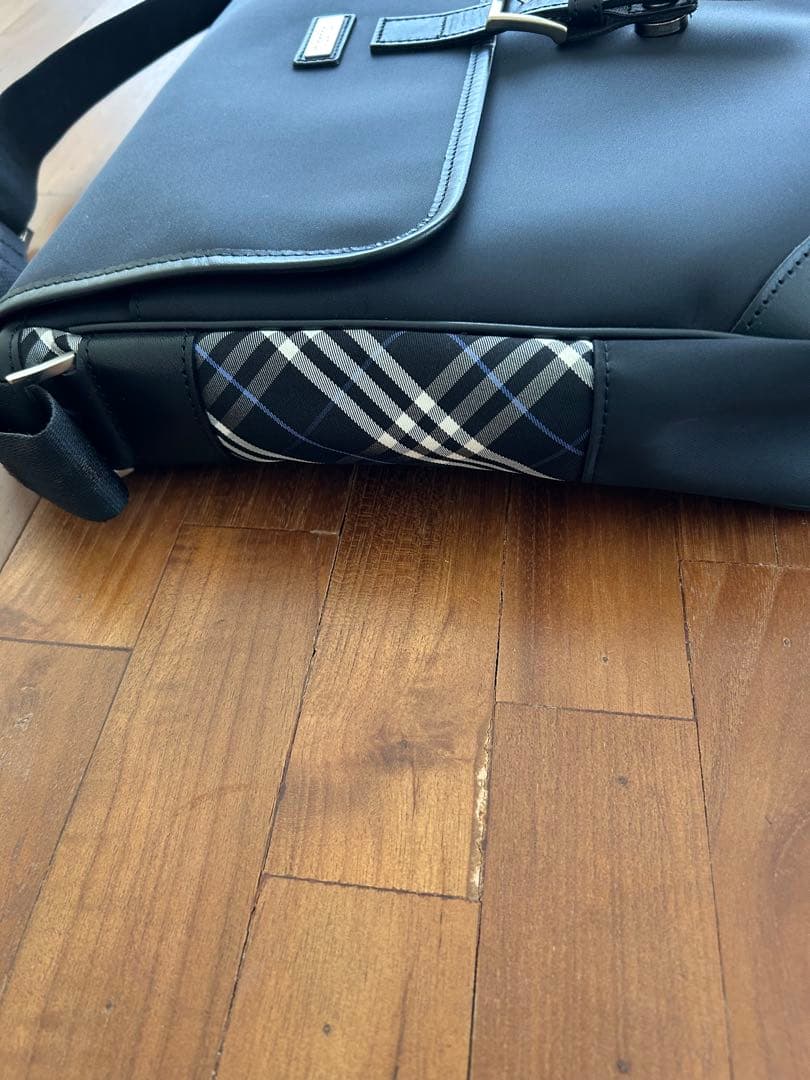 BURBERRY バーバリーブラックレーベル　ショルダーバッグ