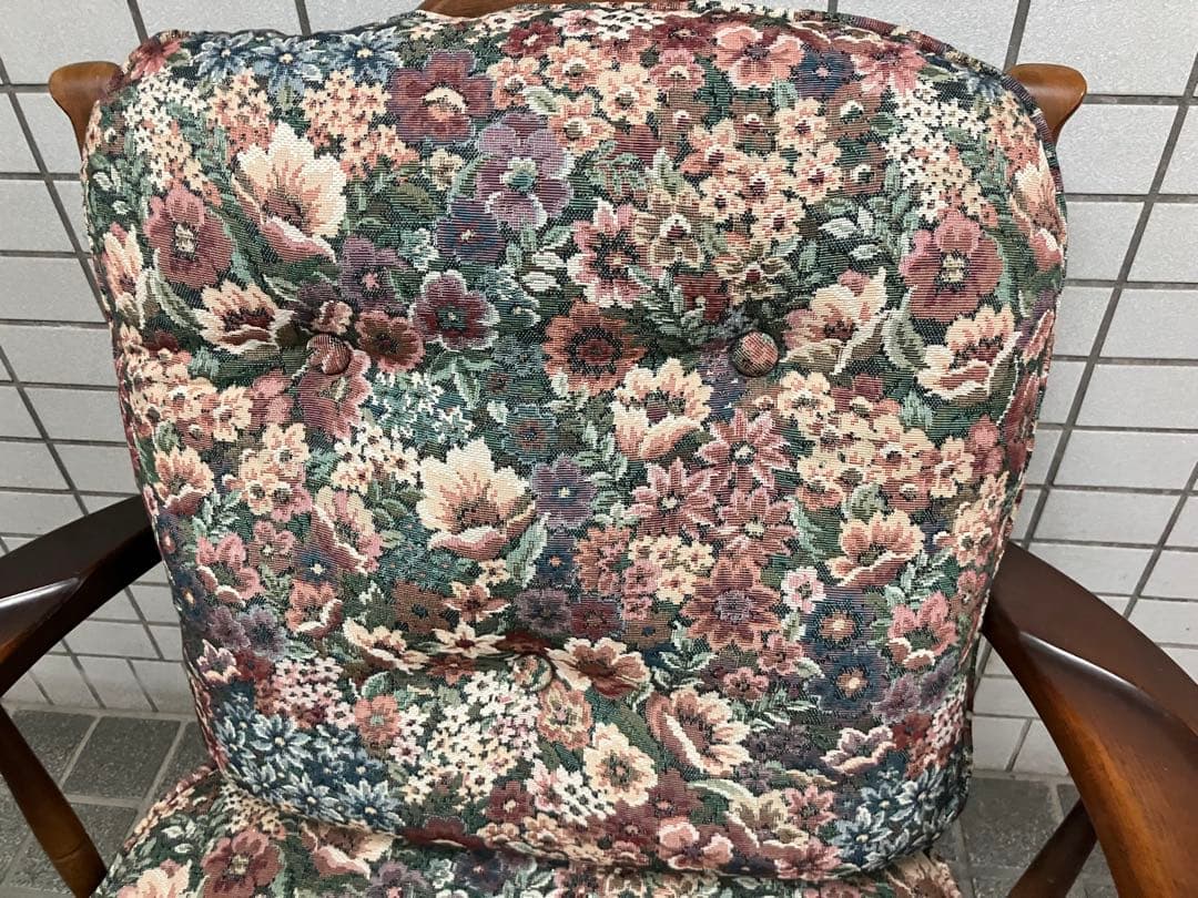 ヴィンテージ 飛騨家具 飛騨産業 乗鞍 リビングチェア 両肘付き 花柄