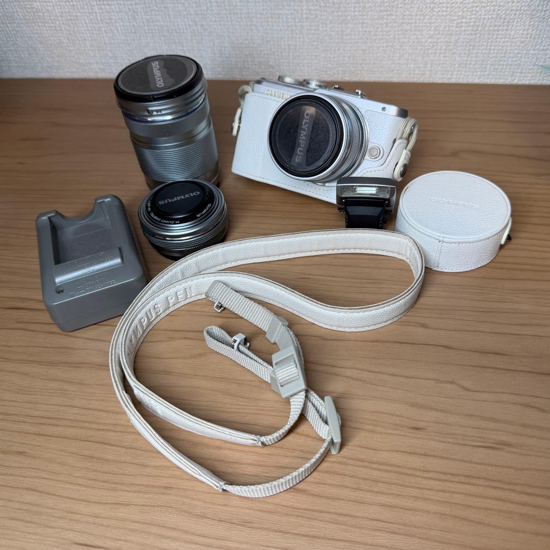 OLYMPUS PEN E-PL8 ダブルレンズズームキット+単焦点レンズ