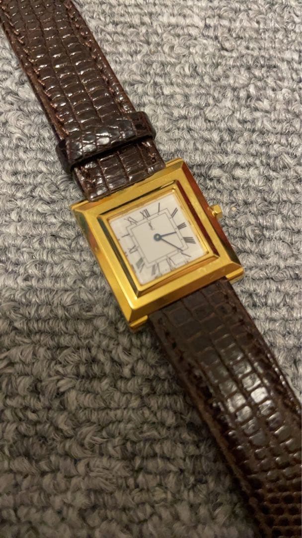 イヴ・サンローラン　ブラウンレザー スクエア型時計