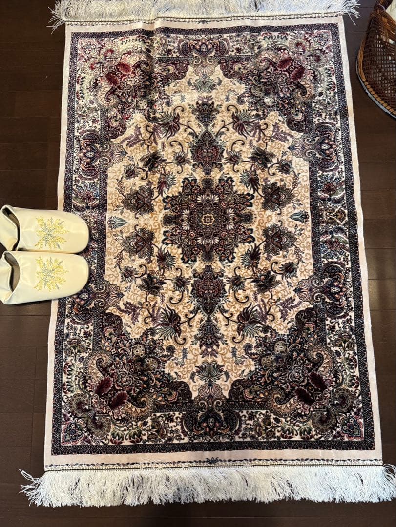 イラン製 ペルシャ絨毯 カシャーン 優雅な艶　高密度 クリーム×バーガンディ