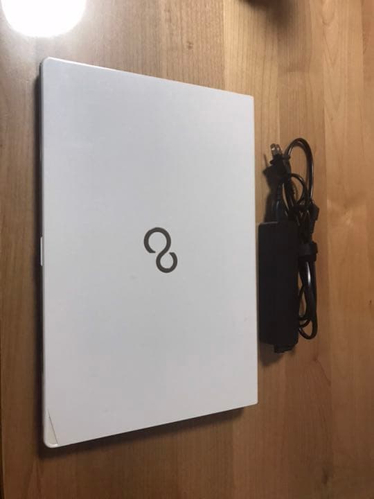 富士通　ノートパソコン　FMVS75MWP