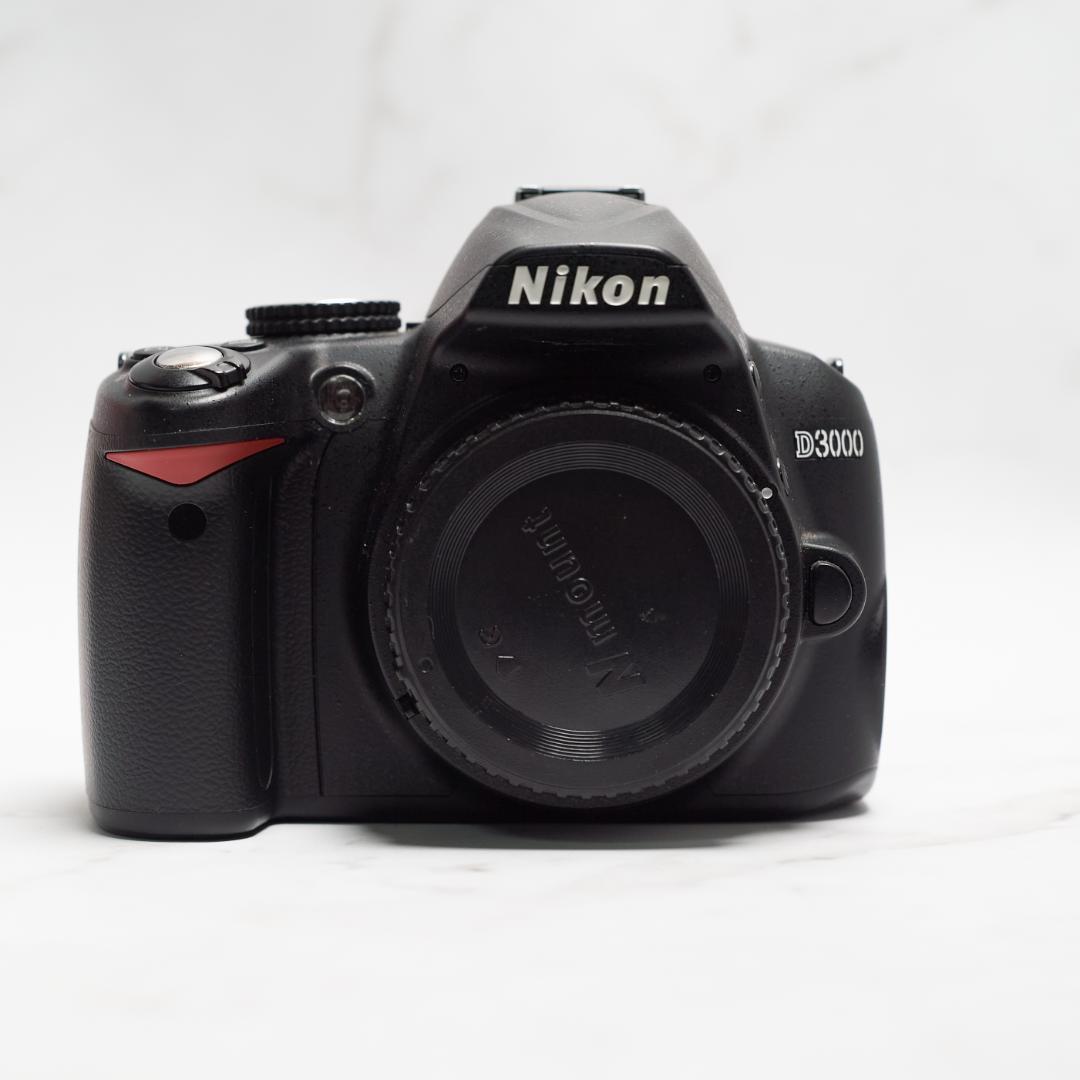 Nikon ニコン D3000 ボディ