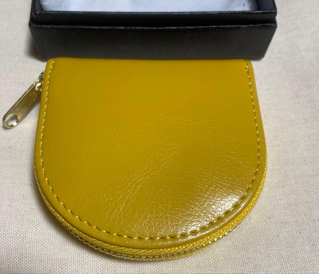 新品未使用　皇居小銭入れ　黄色ケース