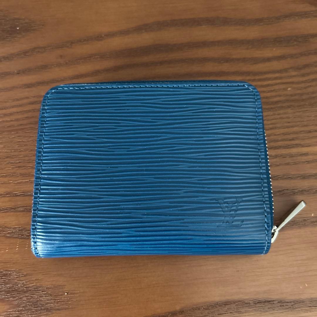 値下げ。ルイヴィトン　エピ　ラウンドジップケース