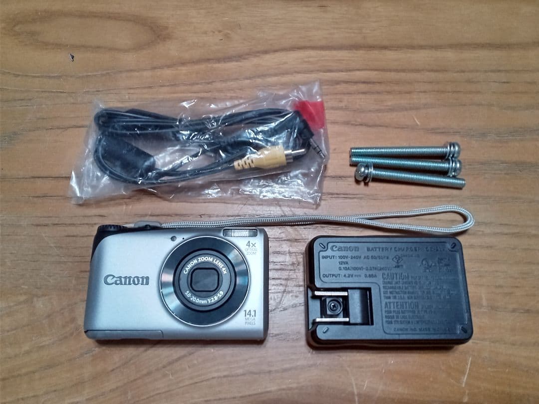 【動作確認済・美品】Canon PowerShot A2200 シルバー 箱付き