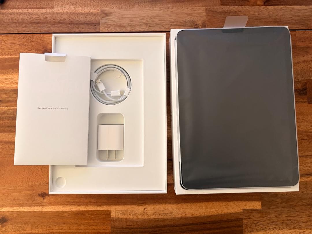 【未使用に近い】iPad Air 第4世代　付属品・未使用