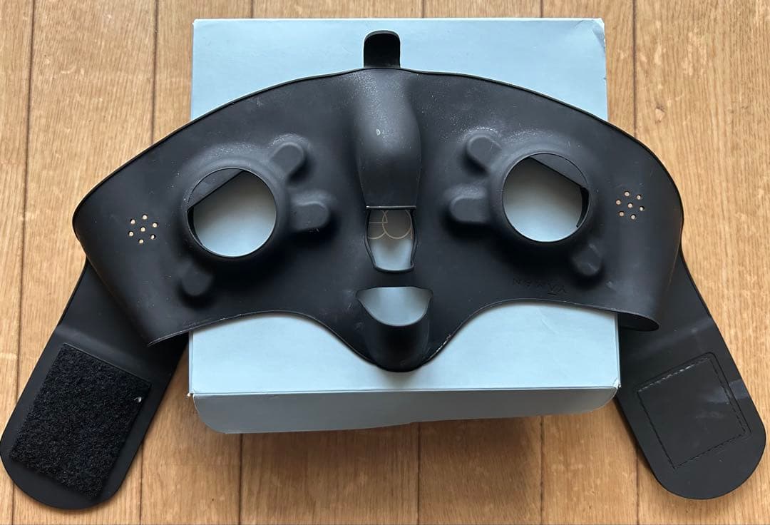 ウェアラブルEMS美顔器 Medi Liftプラス