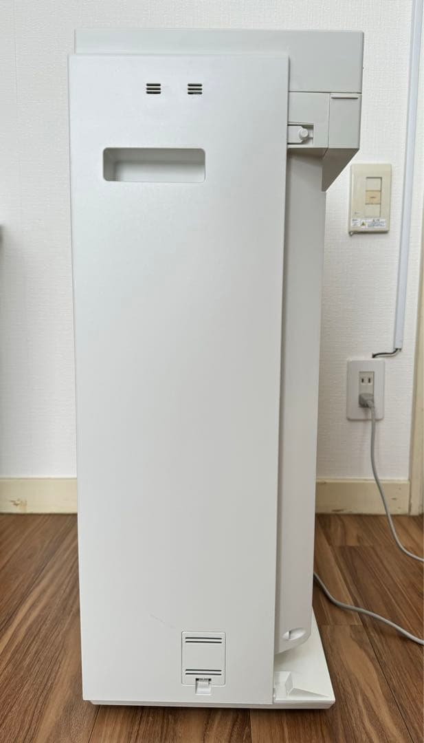 美品★パナソニック 加湿空気清浄機 ナノイーX搭載 ~31畳 F-VC70XT★