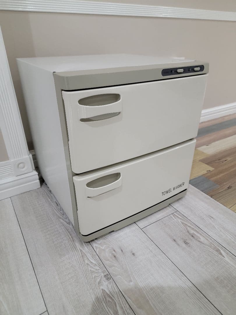 【ほぼ新品】タオルウォーマー 2段 ホワイト