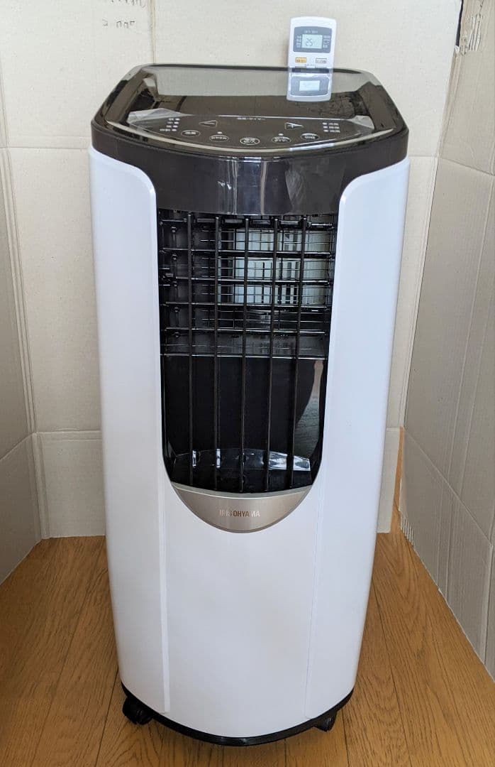 美品中古★ポータブルクーラーアイリスオーヤマ IPP-2221Gスポットクーラー