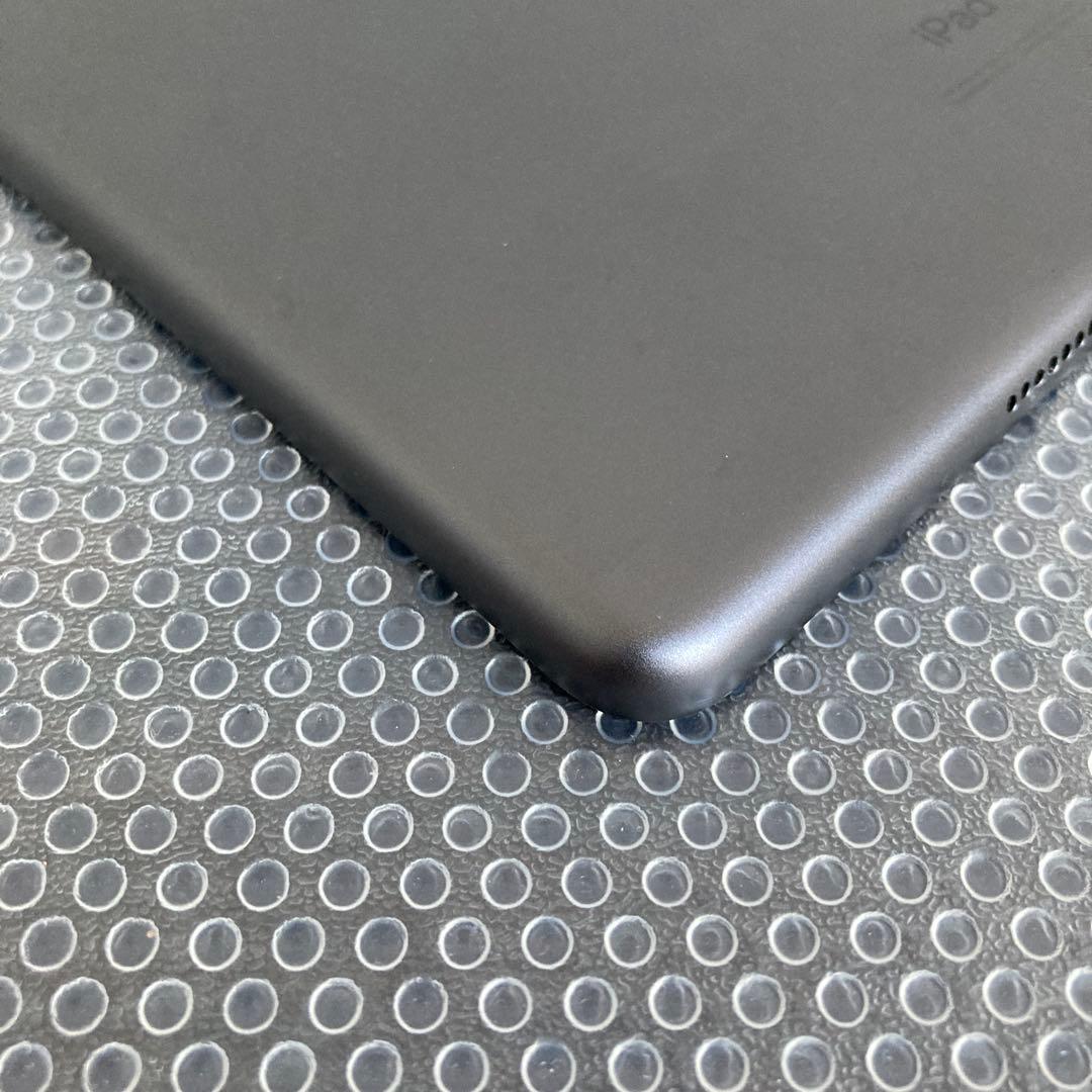 3261【早い者勝ち】iPad7 第7世代 32GB WIFIモデル☆