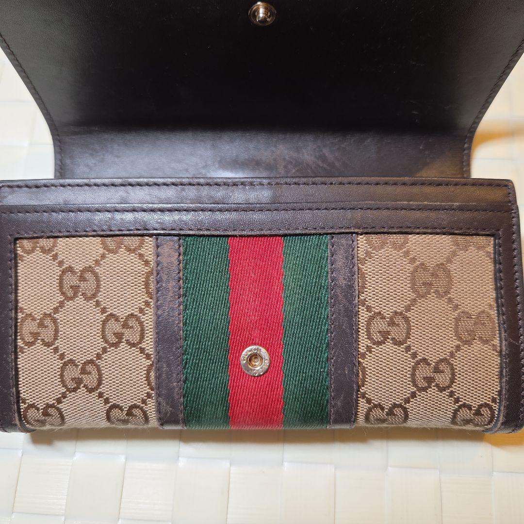 ケロケロの宅配　　GUCCI　グッチ　財布　GGキャンバス