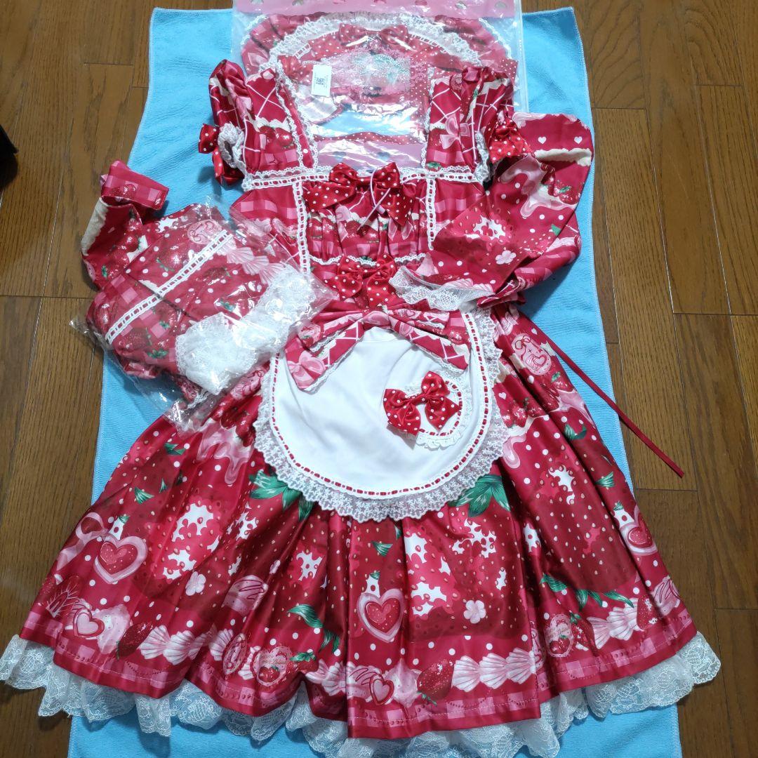 s*様 エペティス 新品未使用　Strawberry Cream ワンピース 3