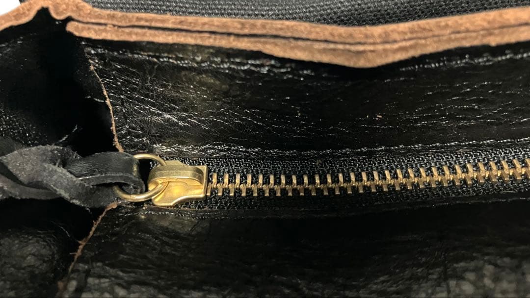 【INCEPTION インセプション】メッセンジャーバッグ 黒（茶芯）