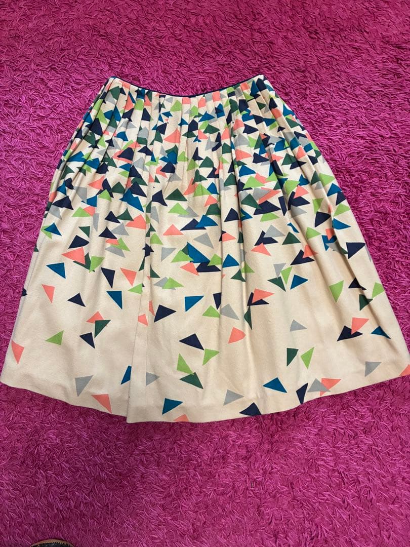 mina❗️幾何学模様 フレアスカート‼️