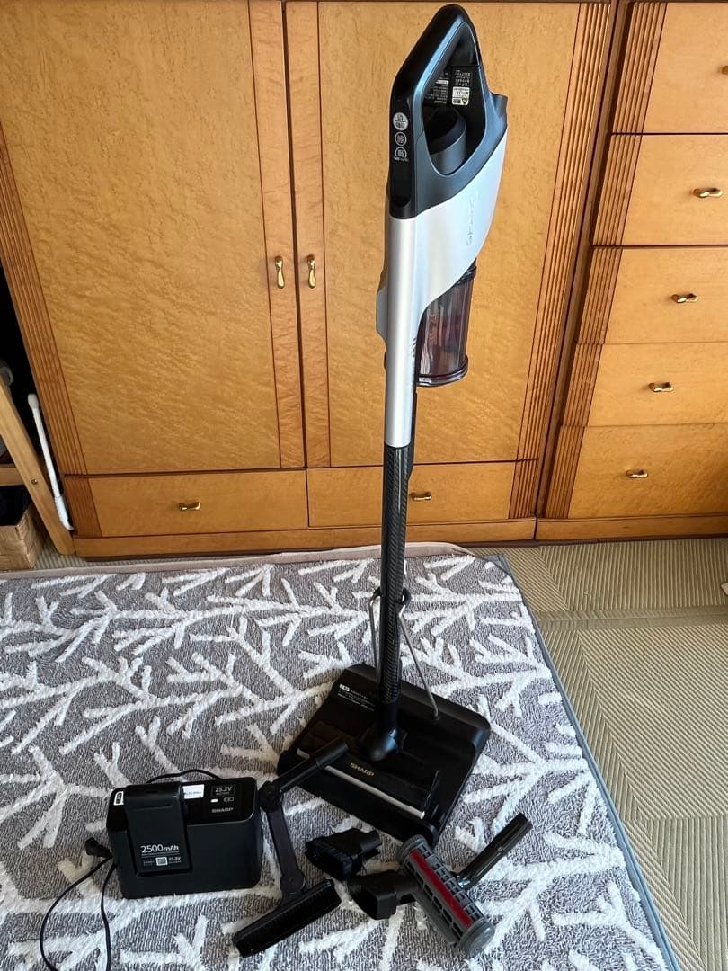 R*s様 シャープ充電式掃除機EC-SR7