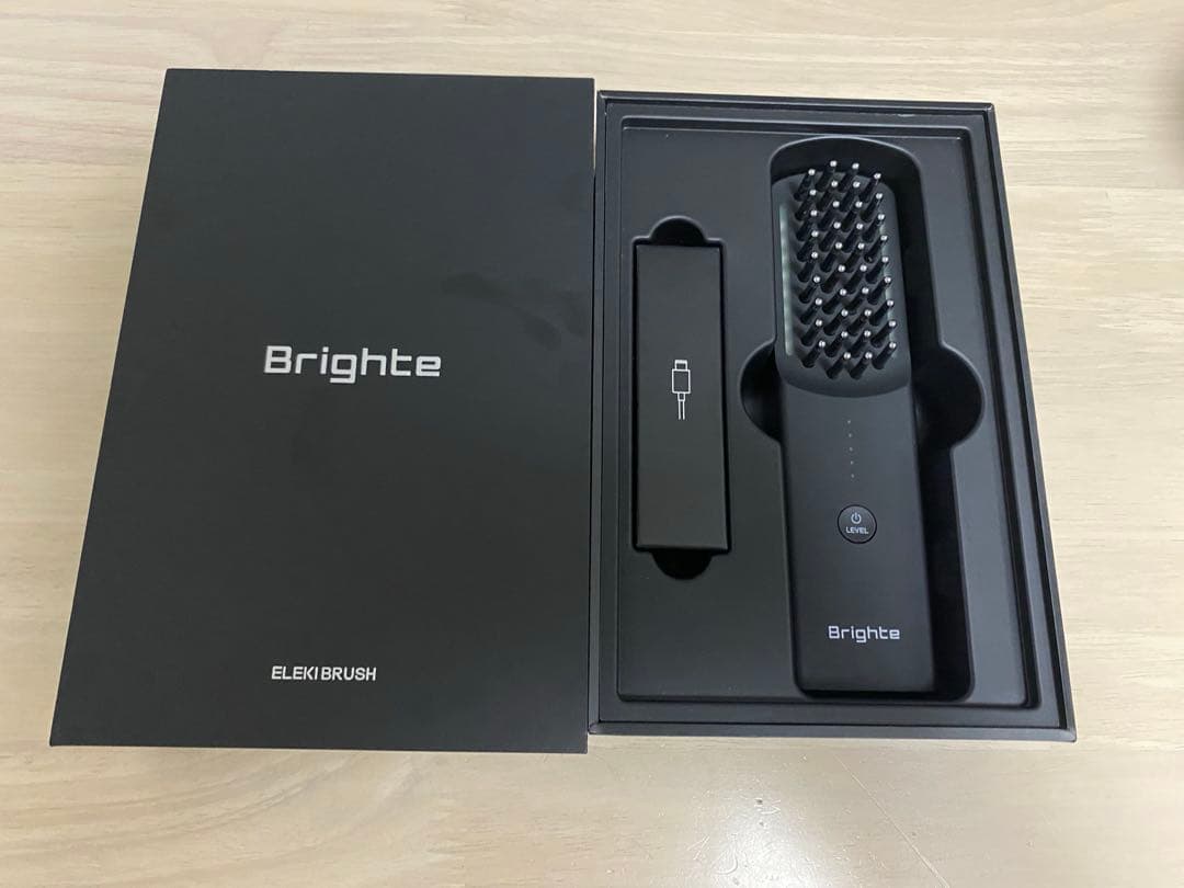 【使用僅か】EMS美顔器 Brighte ELEKIBRUSH エレキブラシ