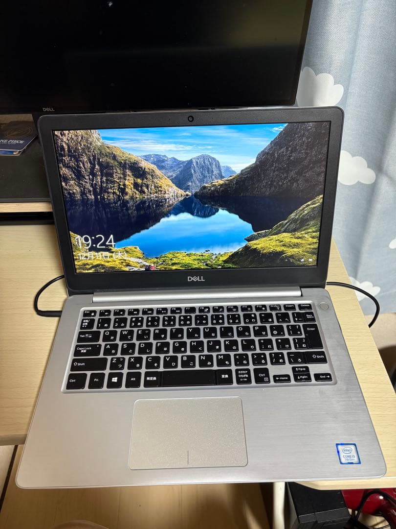 Dell Inspiron 5370 SSD128GBメモリ標準搭載