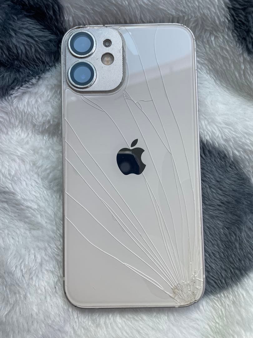 完動ジャンクiPhone12 mini iFace ケース付き