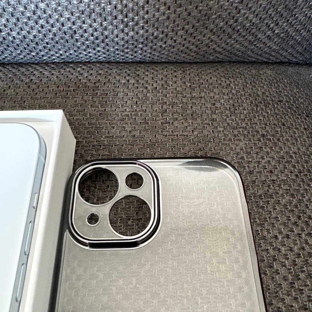 【新品同様】iPhone15本体　充電器＆ケースセット