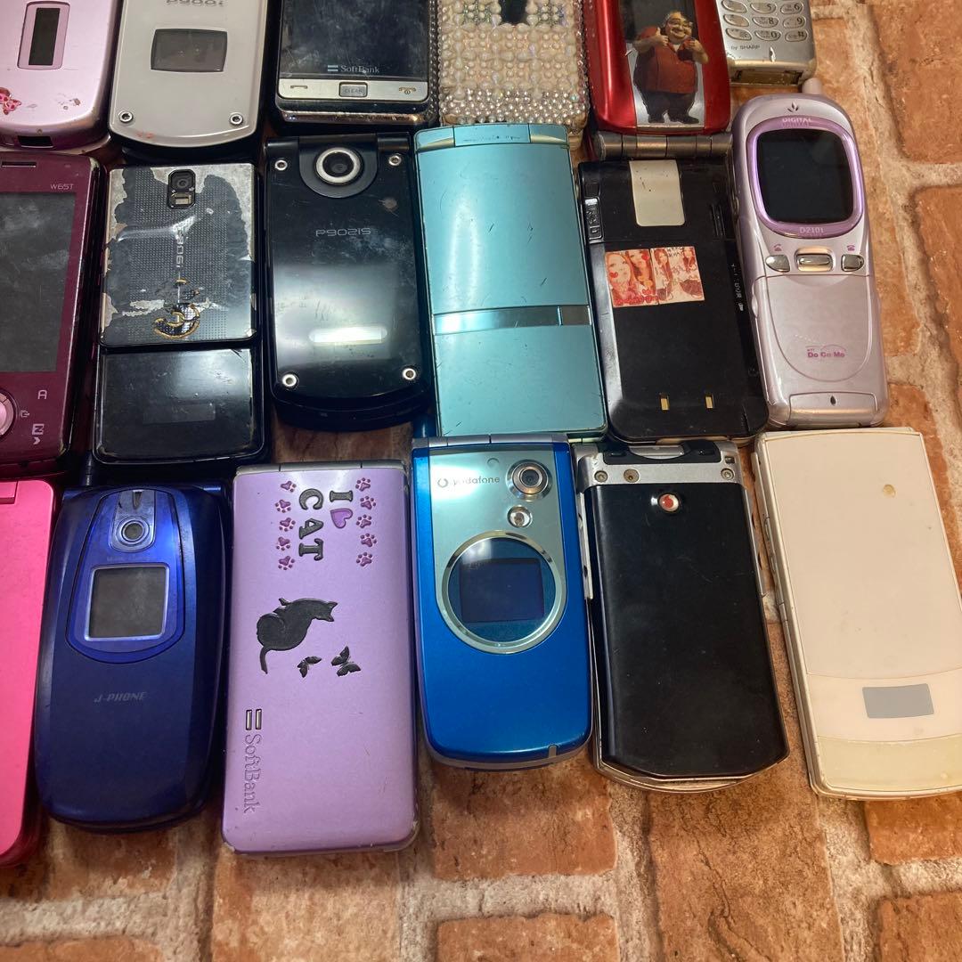 ガラケー 携帯電話 35台まとめ 動作未確認 ジャンク