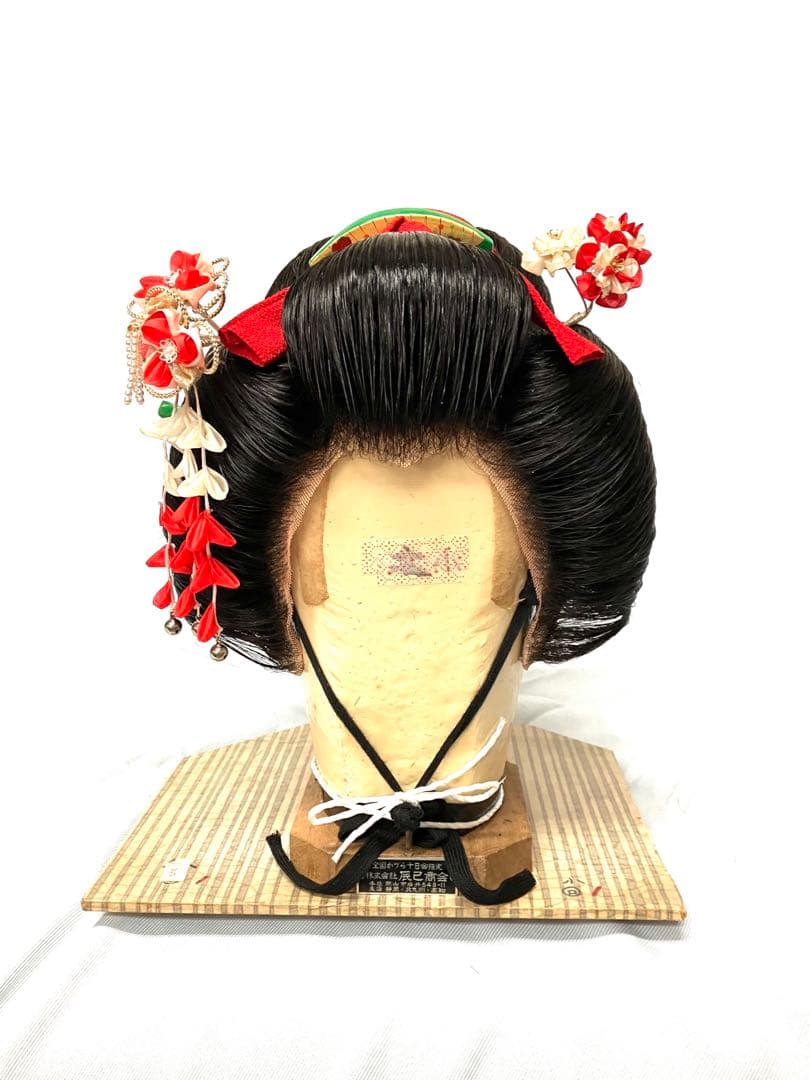 桃割れ、中小サイズ、中古舞踊かつら、日本髪かつら、大衆演劇かつら、簪、ケース付き