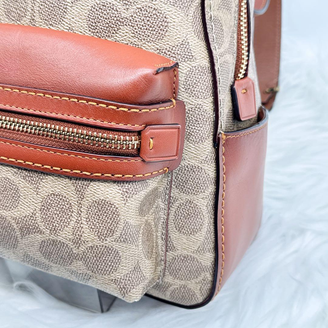 美品✨ COACH PVC レザー ターンロック シグネチャーミニリュック