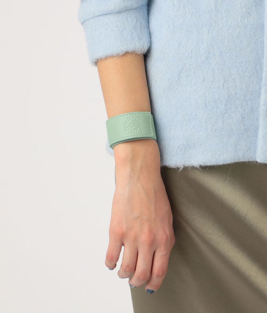 【未使用】LOEWE スモールスラップブレスレット グリーン