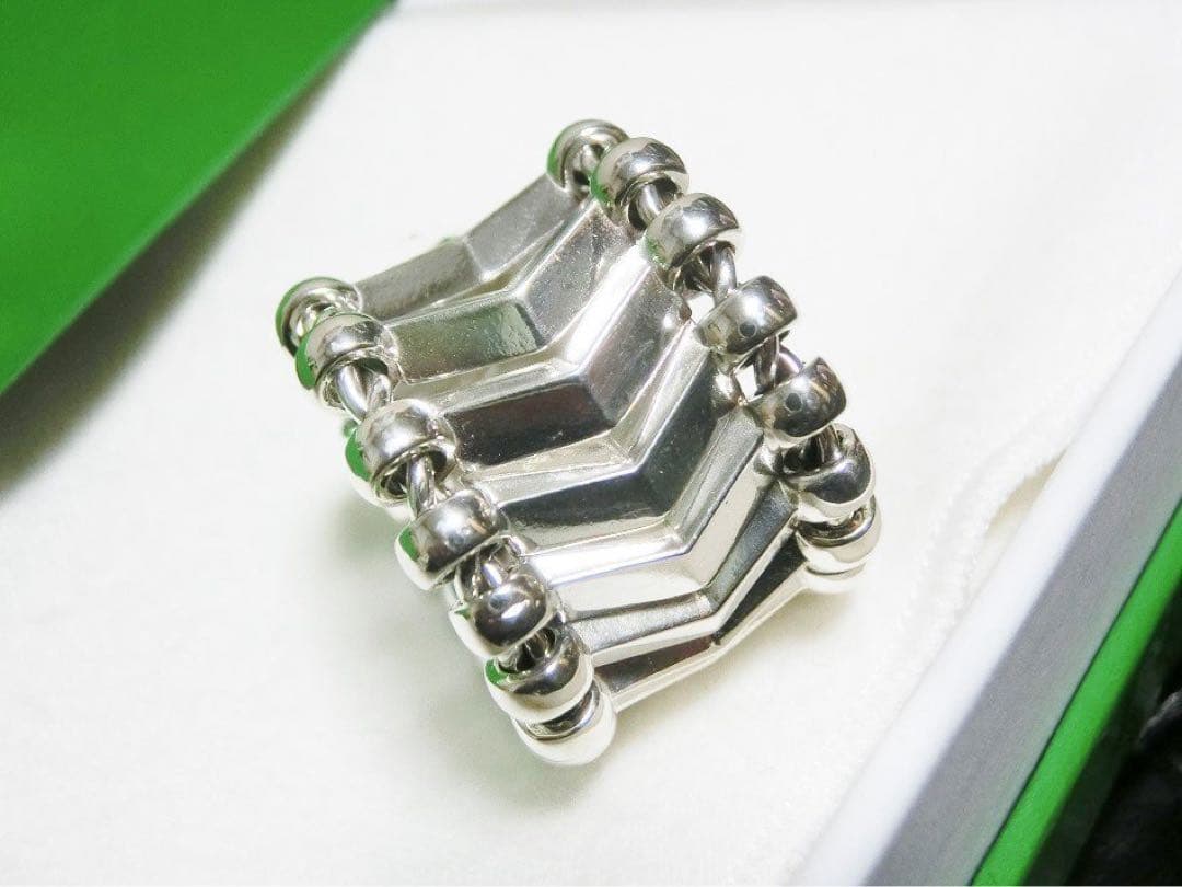 ボッテガべネタBOTTEGA VENETAシェブロンシルバー925リング