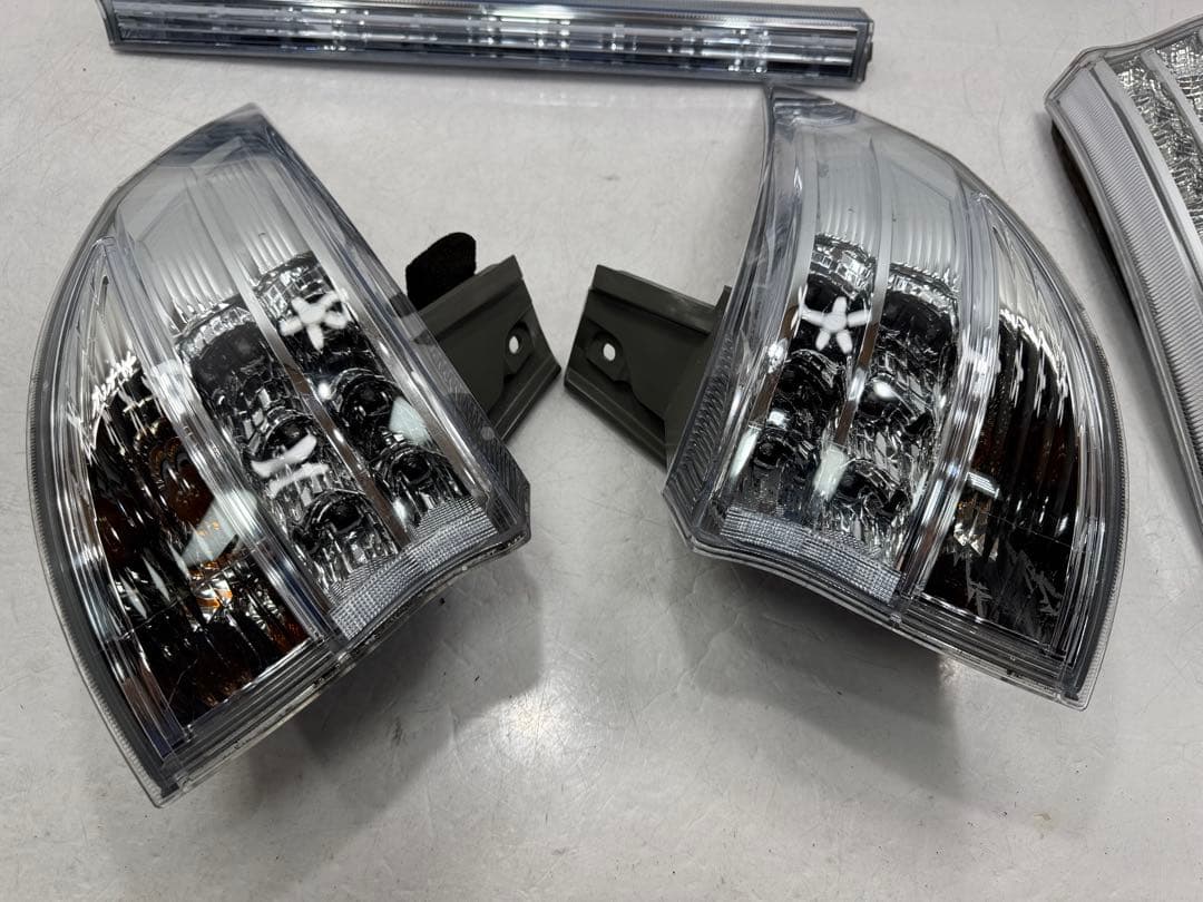 エスティマ[AHR20W 後期]クリア ブレーキランプ左右テールライト