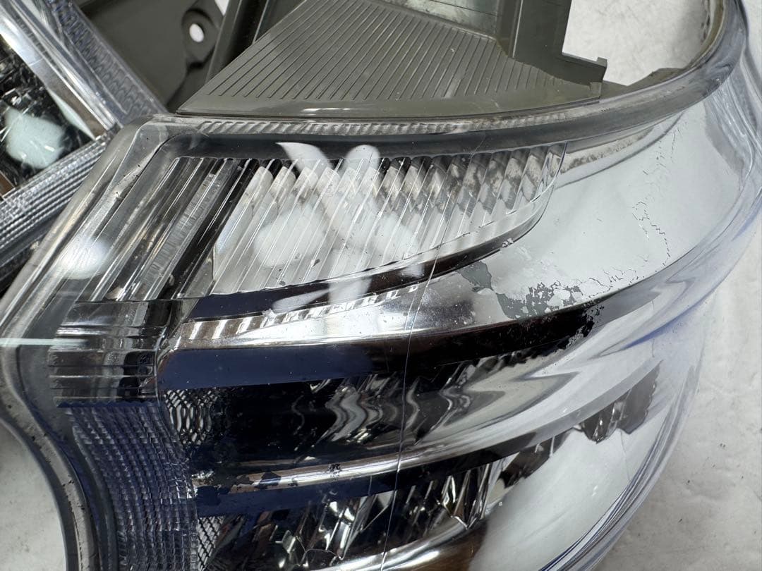 エスティマ[AHR20W 後期]クリア ブレーキランプ左右テールライト