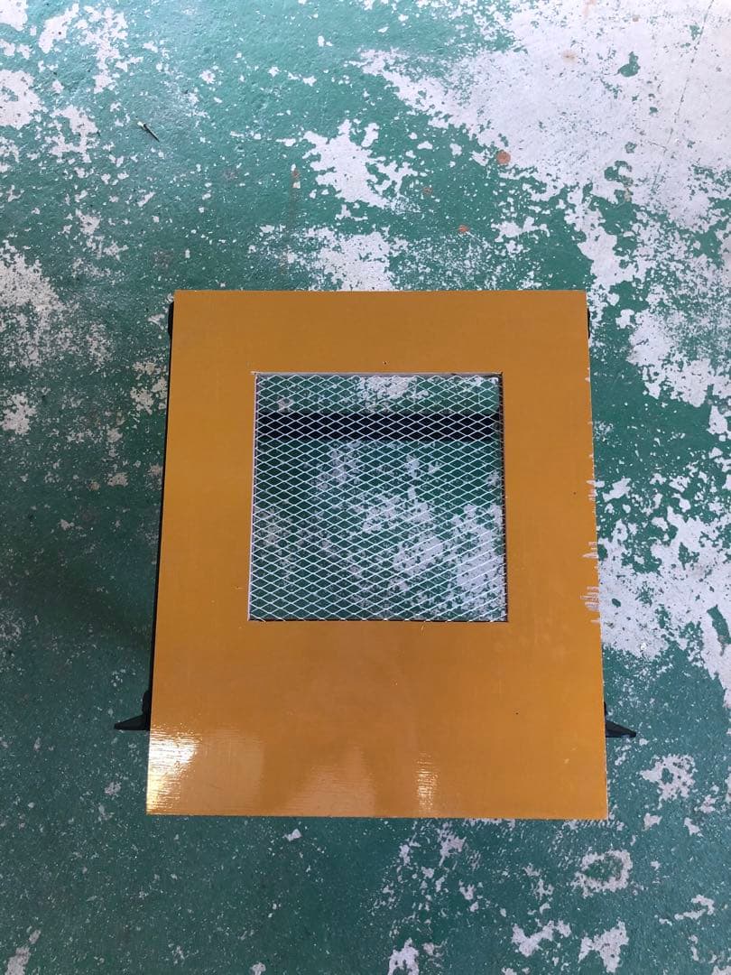 日本蜜蜂 重箱用巣箱台 30cm用 メッシュ底板セット