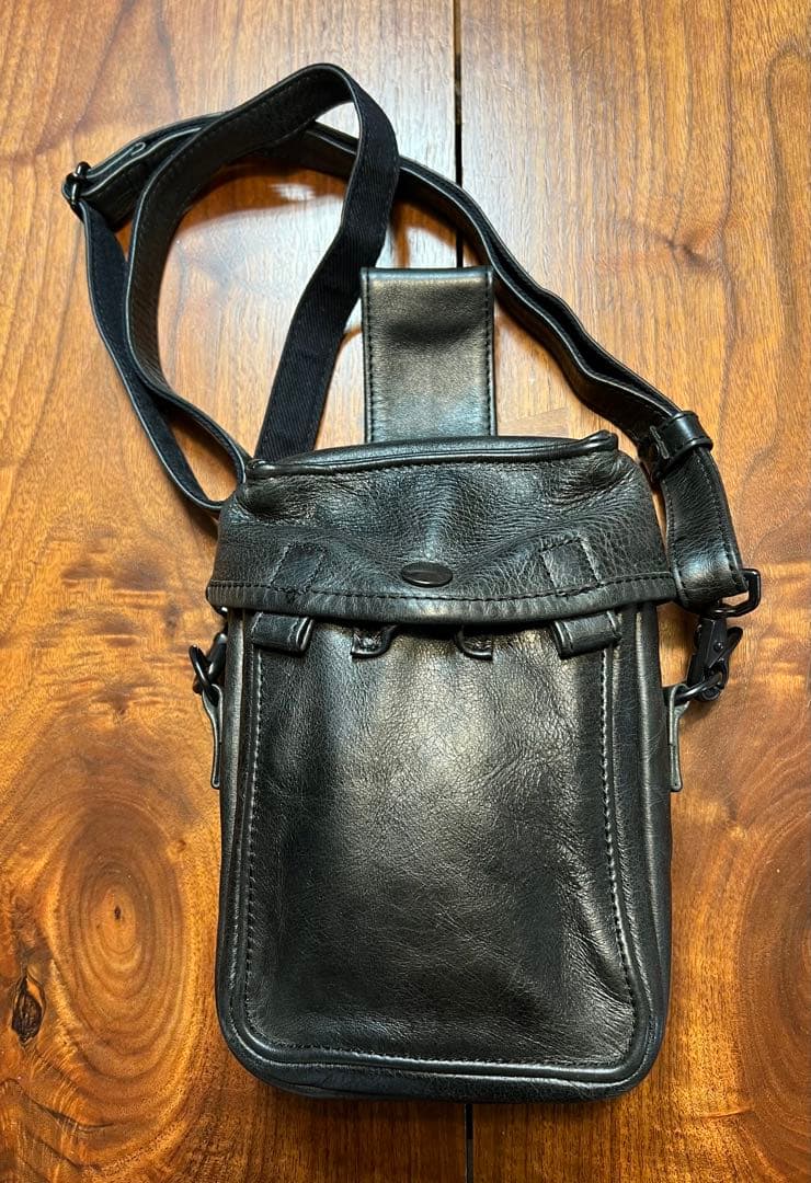 ue_yan❗️PORTER ミリタリーレザーポーチ・携帯サコッシュ！