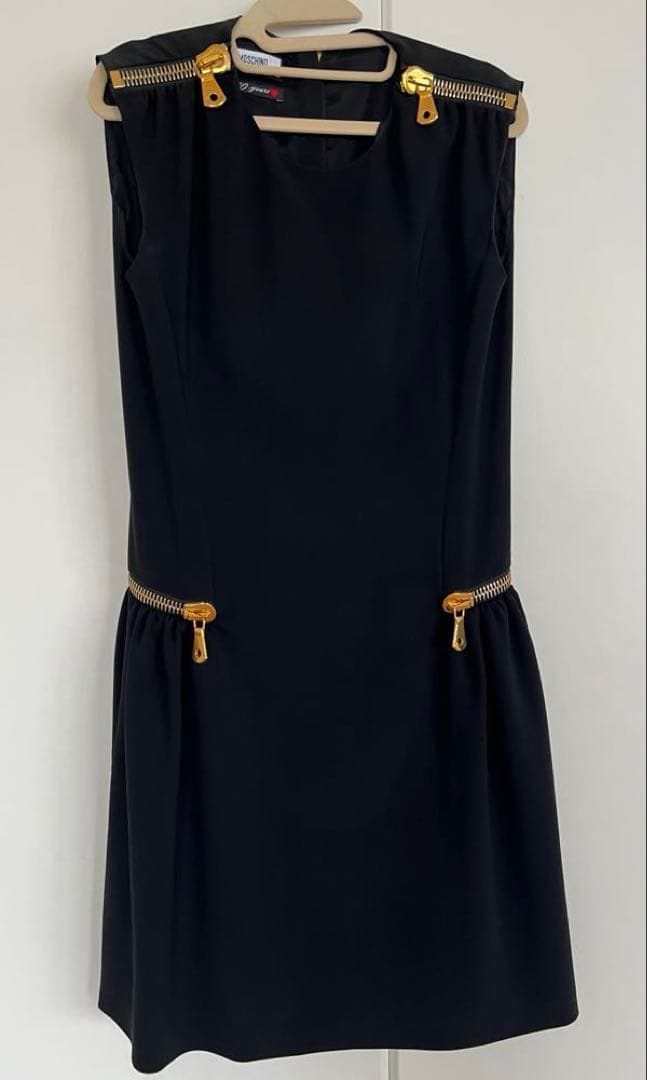 ミニワンピース 黒 チェーン装飾 MOSCHINO モスキーノ