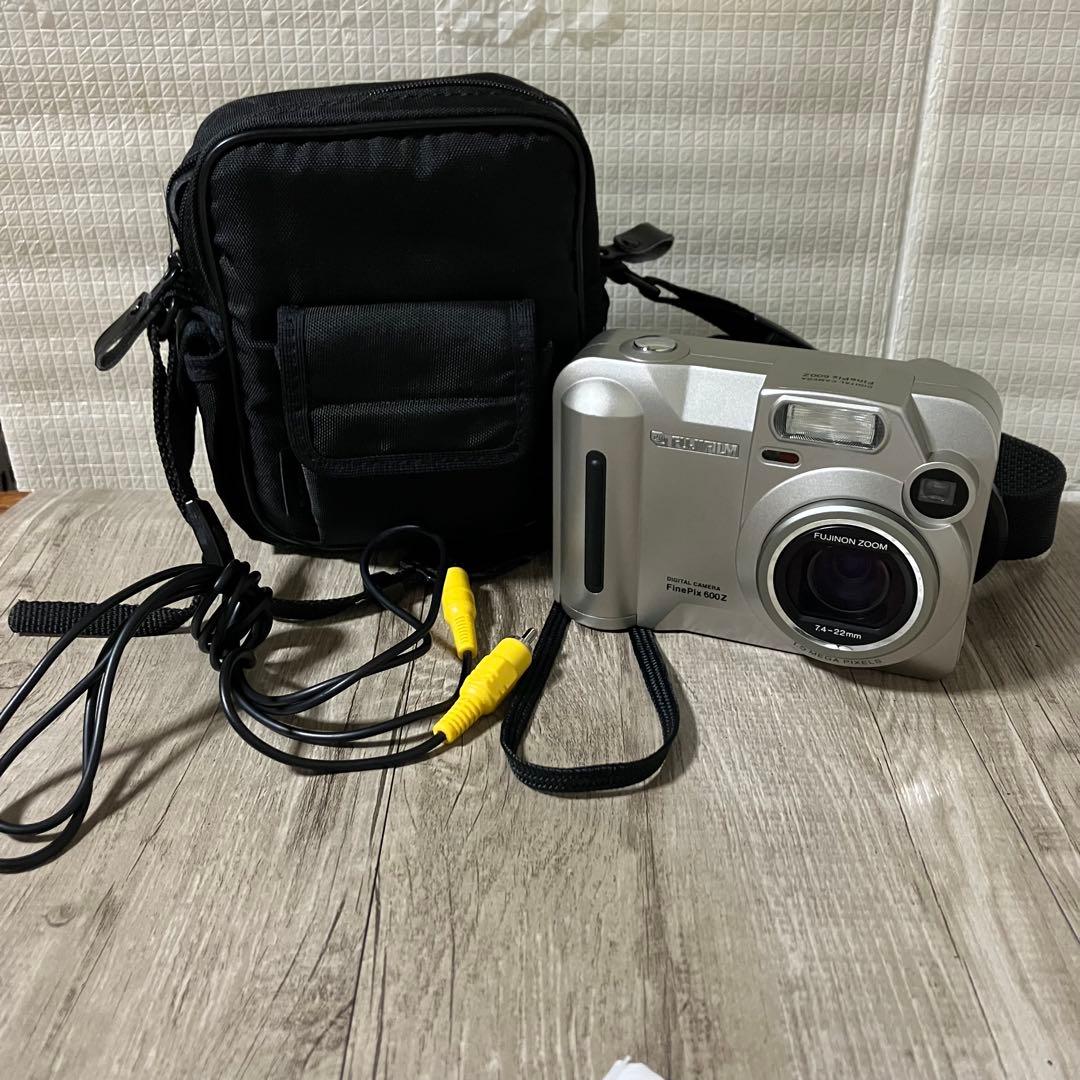 3F 【希少】FUJIFILM FinePix 600Z オールドデジカメセット