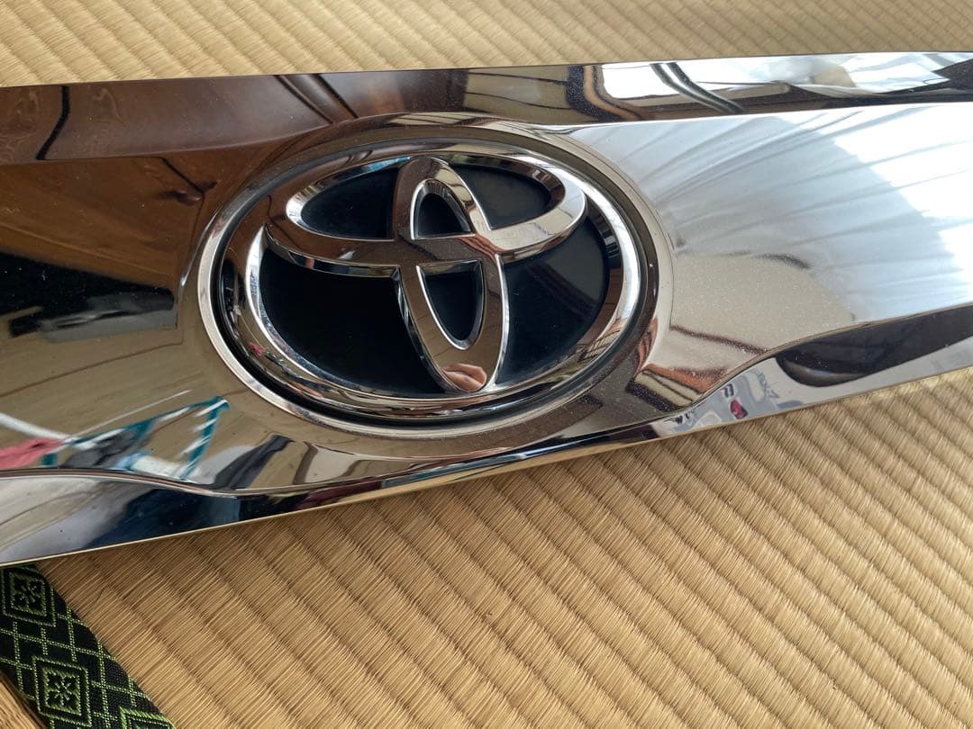 アルファード 30 後期　リアガーニッシュ