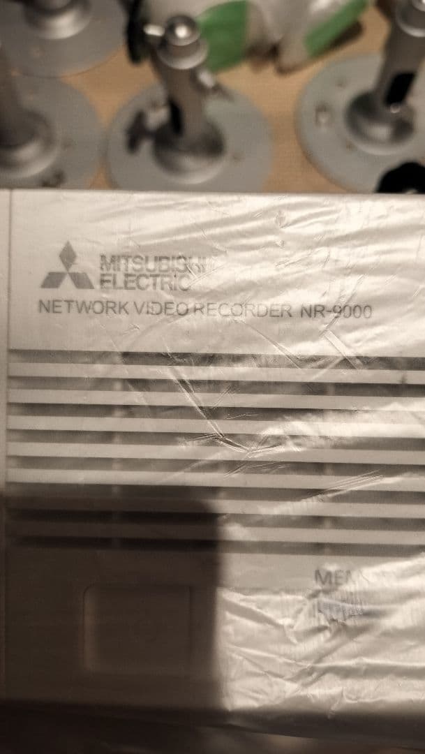 元値100万円超)防犯カメラ12台セット 8TB モニター レコーダー三菱