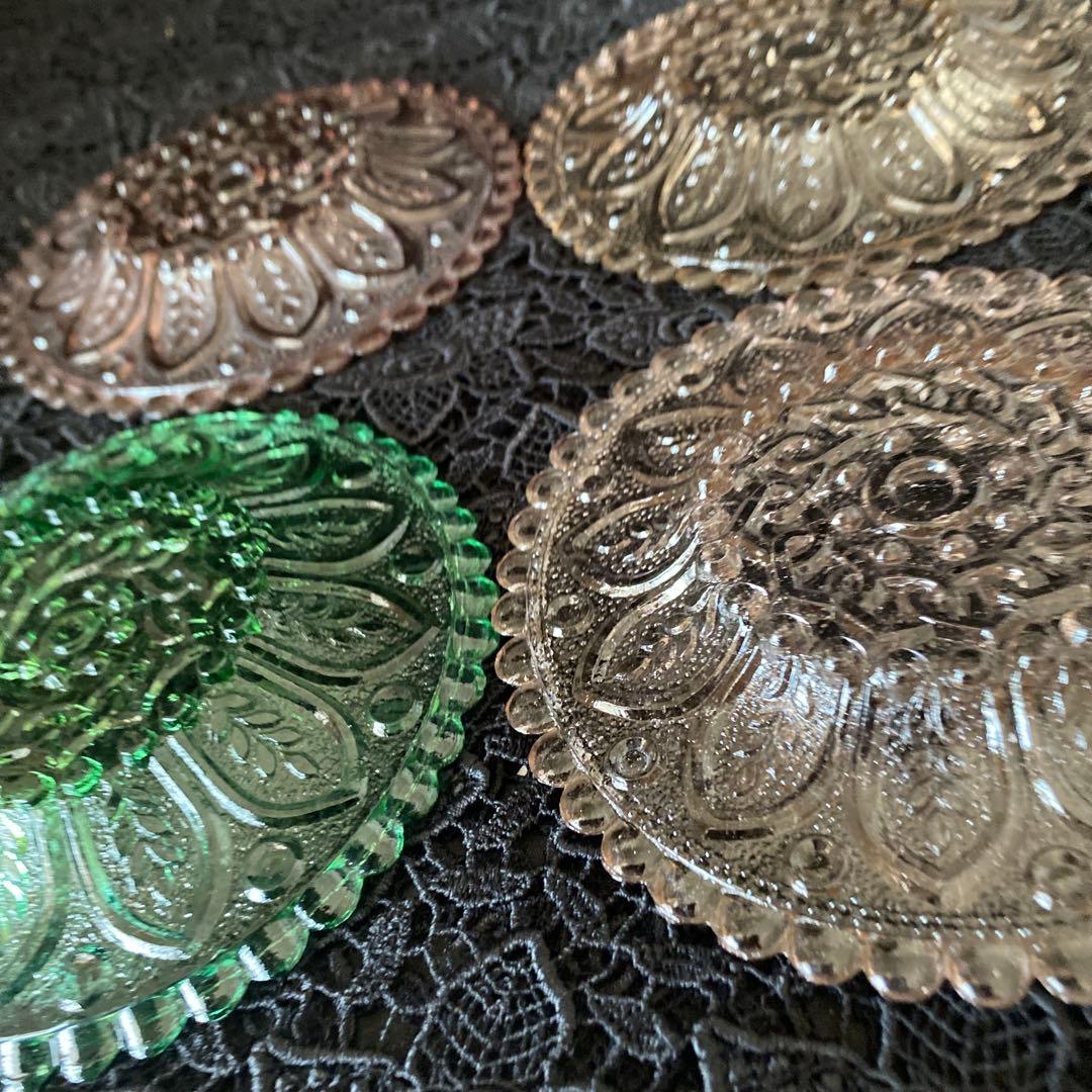 明治末期から大正初期　ミニプレスプレート　ウランガラス 4枚セット