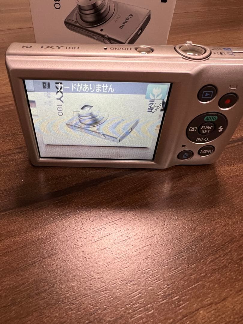 Canon IXY180 シルバー